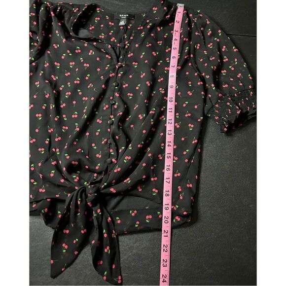 Have London Cherry Print Tie Front Blouse Size S - Picture 4 of 11